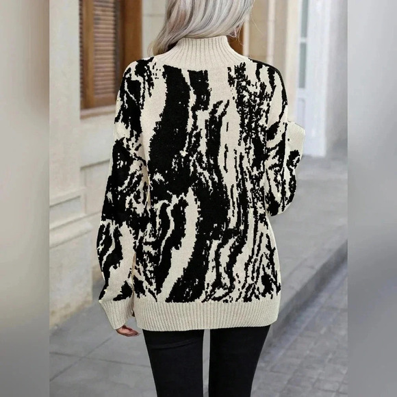 Graphic Pattern Mock Neck Drop Shoulder Sweater - Picture 3 of 6